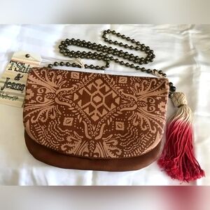 T-Shirt & Jeans Brown Crossbody Bag with Pink Ombre Tassel